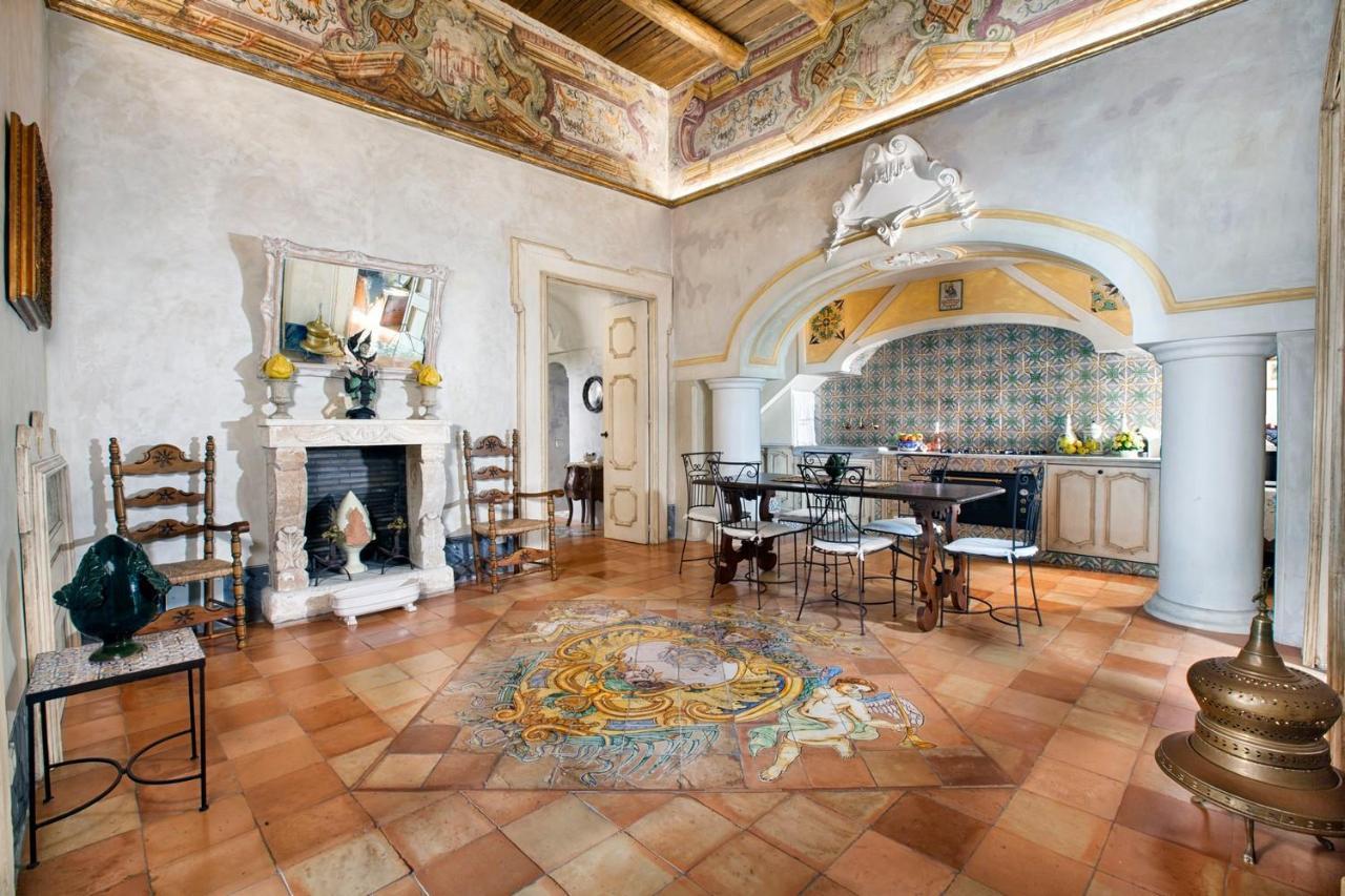 Estate4Home - Palazzo Crocione Positano Buitenkant foto