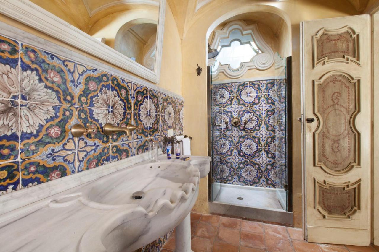 Estate4Home - Palazzo Crocione Positano Buitenkant foto